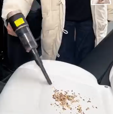 Máy hút bụi ô tô