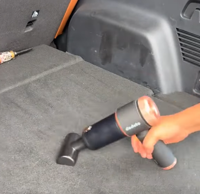 Máy hút bụi ô tô